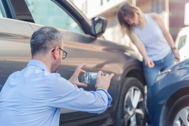 Professional Commercial Auto Insurance technician working in Elgin, TX